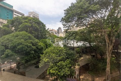 Image 35 - 856189