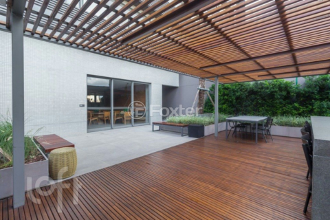 Image 33 - 856460