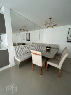 Image 21 - 856490