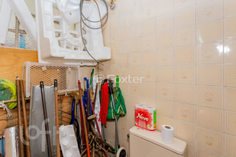 Image 21 - 856506
