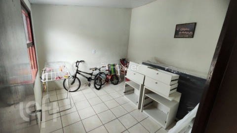 Image 26 - 856552