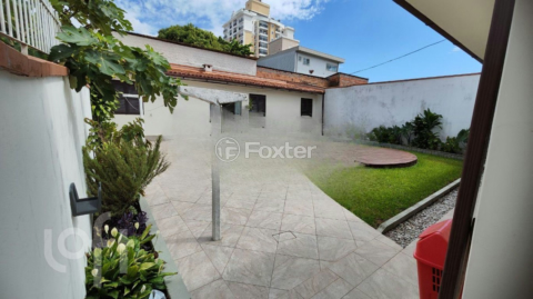Image 23 - 856552