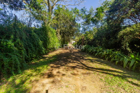 Image 21 - 857366
