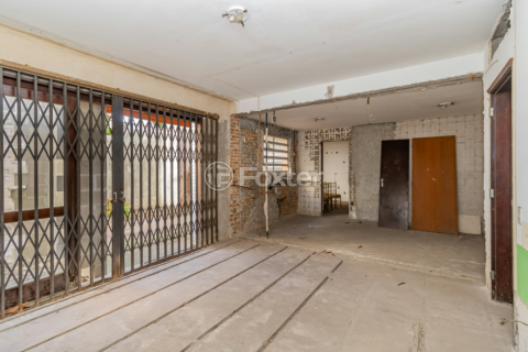 Image 38 - 857599