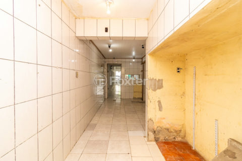 Image 16 - 858053
