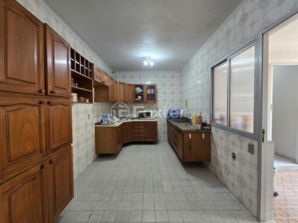 Image 20 - 858354
