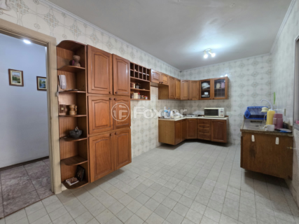 Image 21 - 858354