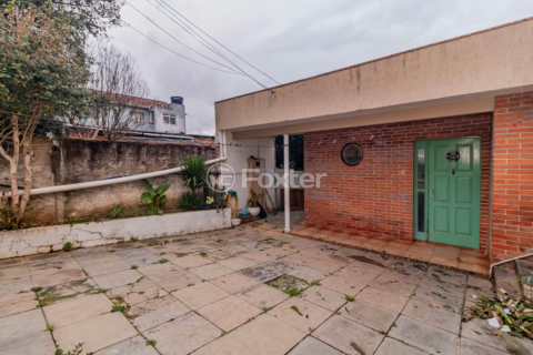 Image 37 - 858545