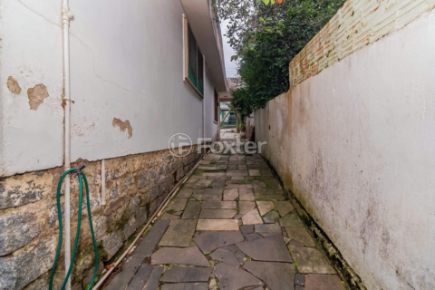 Image 31 - 858545