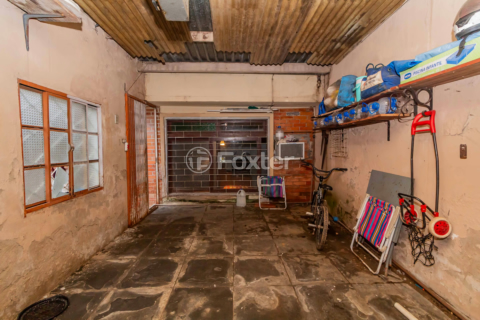 Image 35 - 858545
