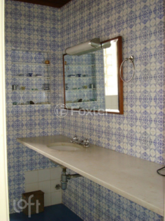 Image 22 - 859021