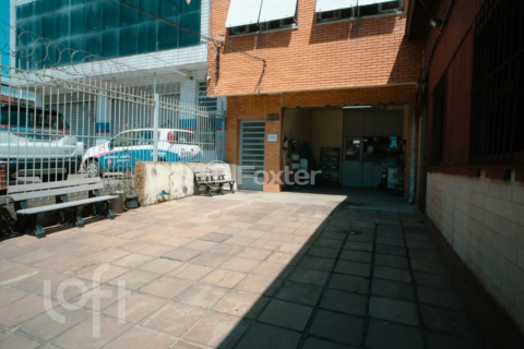 Image 25 - 859025