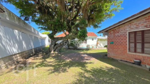 Image 33 - 859666
