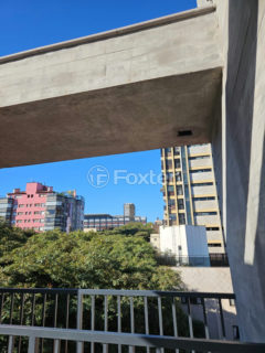 Image 9 - 859761