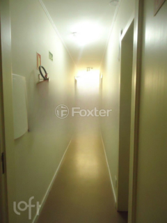 Image 8 - 859781