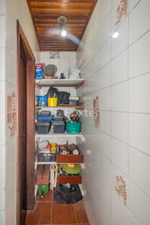 Image 37 - 859805