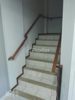Image 33 - 860558
