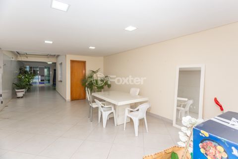 Image 102 - 860794