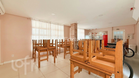 Image 21 - 862393