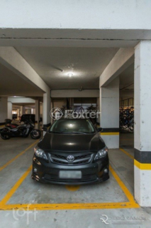Image 17 - 863920