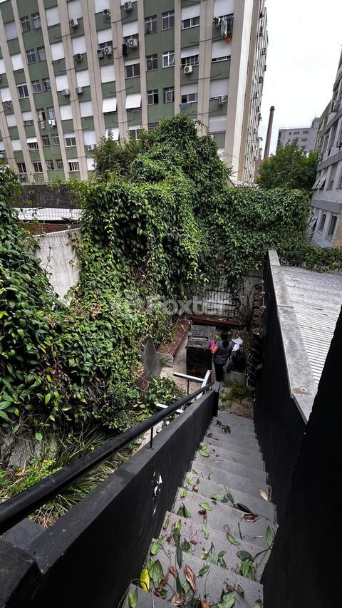 Image 25 - 864893