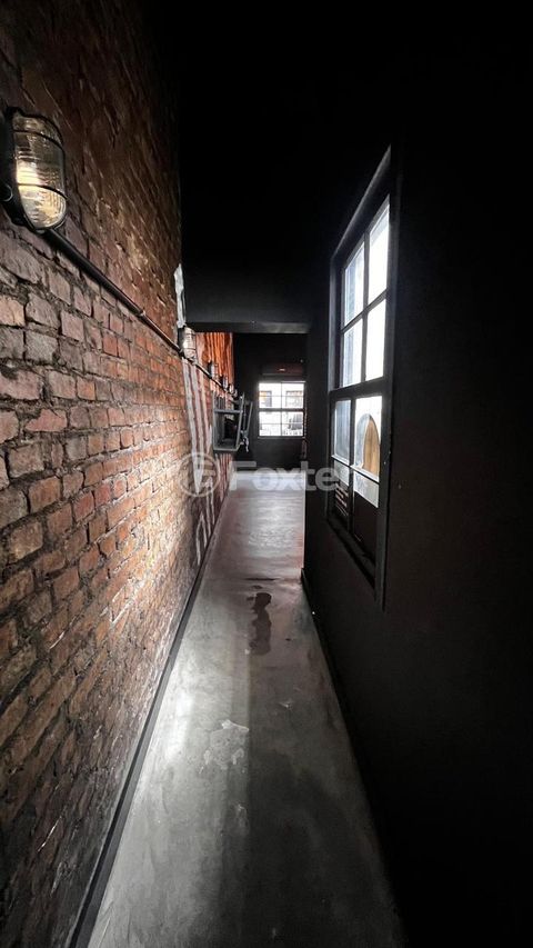 Image 31 - 864893