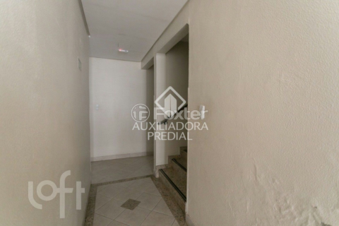 Image 29 - 864933