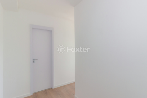 Image 32 - 865105