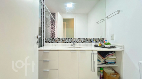 Image 19 - 865462