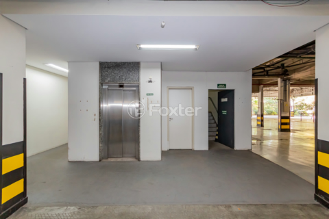 Image 50 - 865666