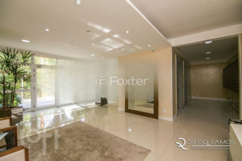 Image 33 - 865676