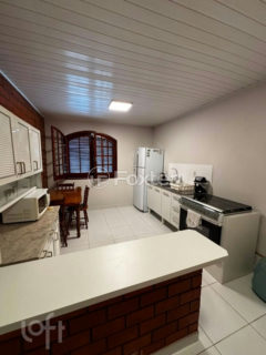 Image 11 - 865678