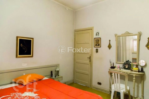 Image 22 - 866001