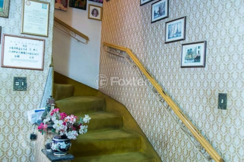 Image 26 - 866001