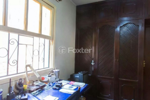 Image 32 - 866001