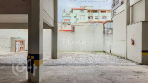 Image 33 - 866351
