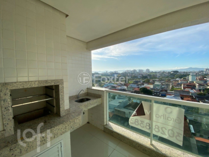 Image 37 - 866633