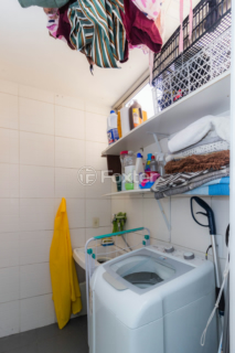Image 32 - 866649