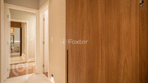 Image 24 - 866665