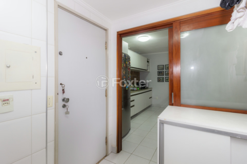 Image 39 - 866894