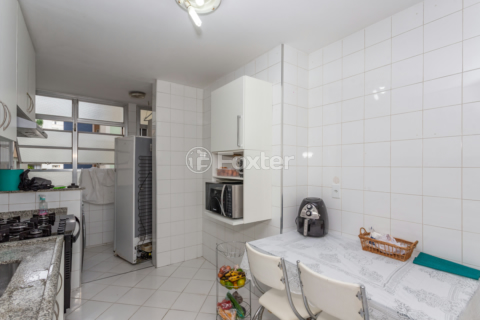 Image 30 - 866997