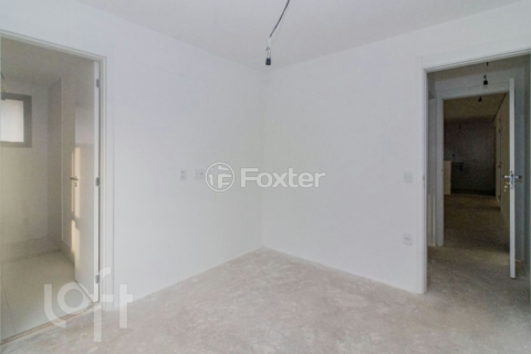 Image 21 - 867356
