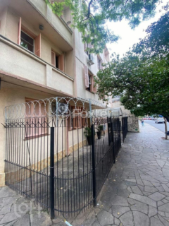 Image 21 - 867935