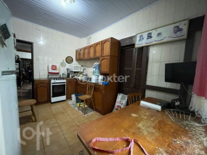 Image 43 - 868274