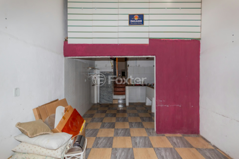 Image 37 - 868378