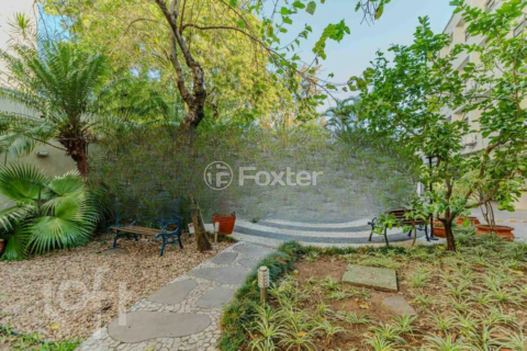 Image 34 - 868501