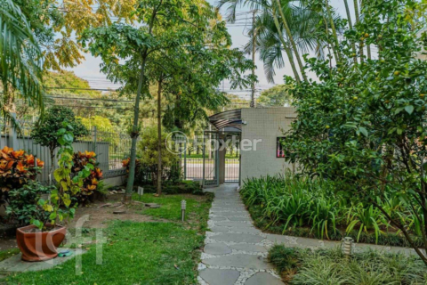 Image 36 - 868501