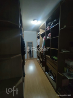 Image 21 - 868568