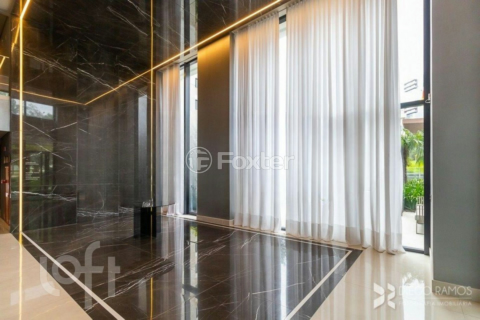 Image 47 - 868856