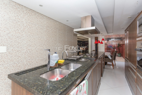 Image 69 - 869110